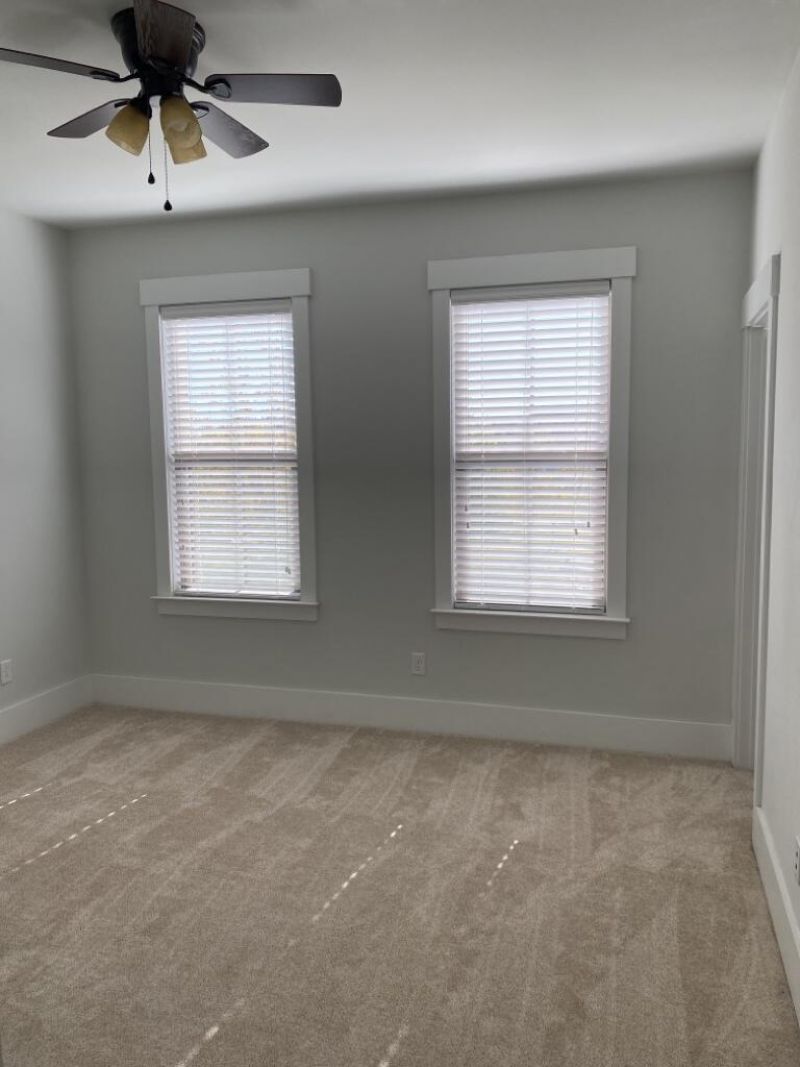 250 Oak Park Street Photo 15