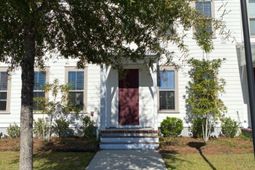 250 Oak Park Street photo 4
