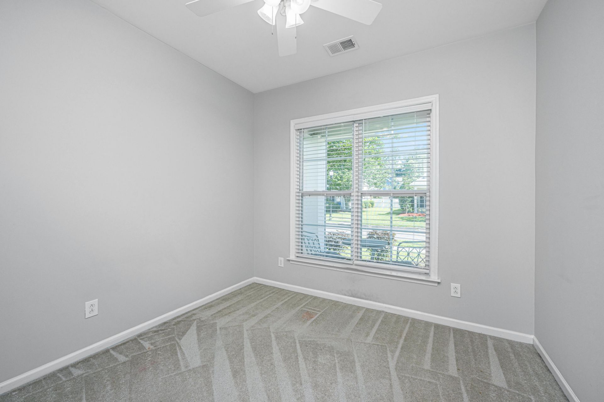 111 Foxglove Avenue Photo 16