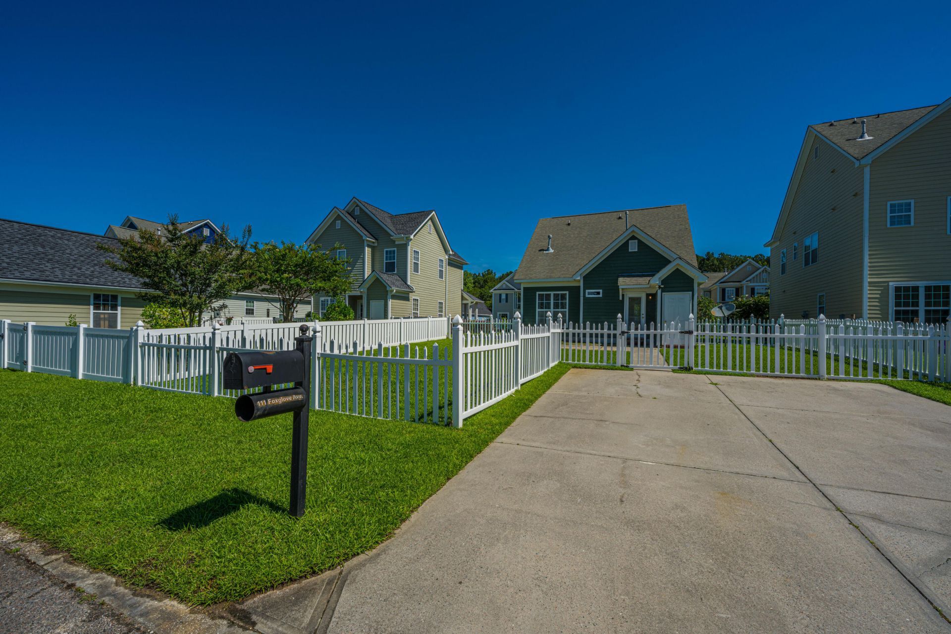 111 Foxglove Avenue Photo 33