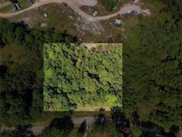 9320 Adams Street , Bayou La Batre, AL 36509