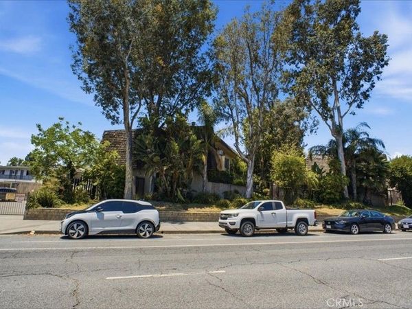 8641 Glenoaks Boulevard, Unit 225, Sun Valley, CA 91352