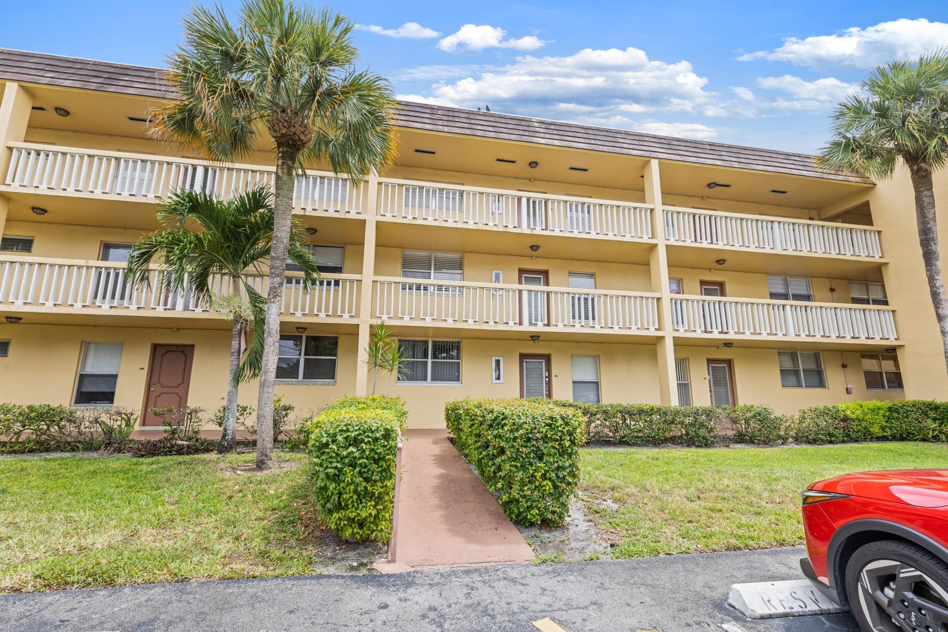 6300 NW 62nd Street, Unit 110, Tamarac, FL 33319 Photo
