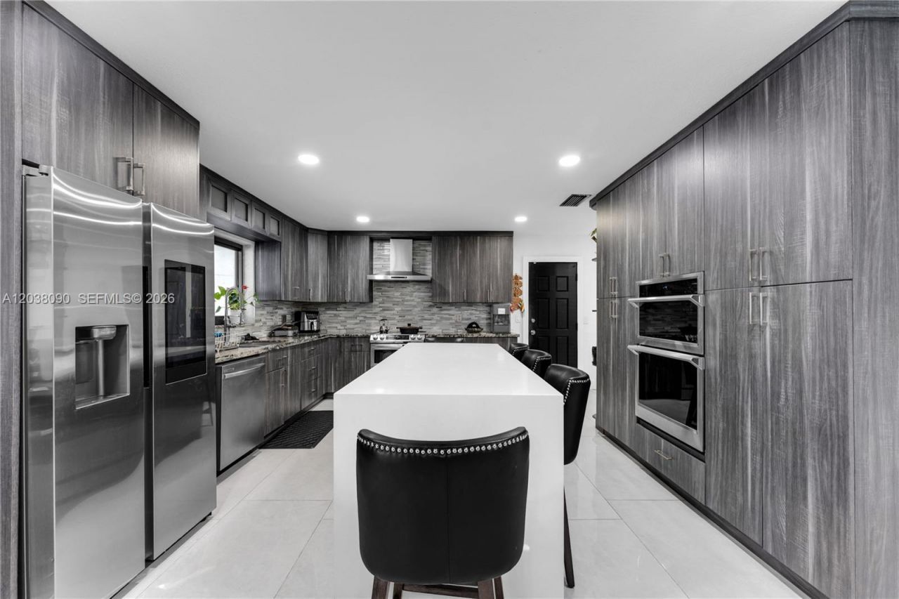 551 SW 127th Ave , Miami, FL 33184 Photo