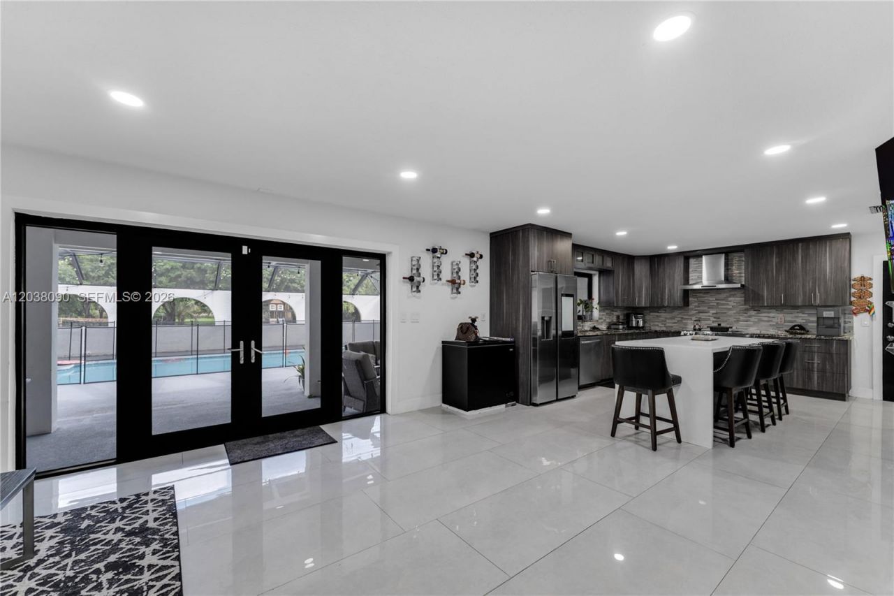 551 SW 127th Ave , Miami, FL 33184 Photo