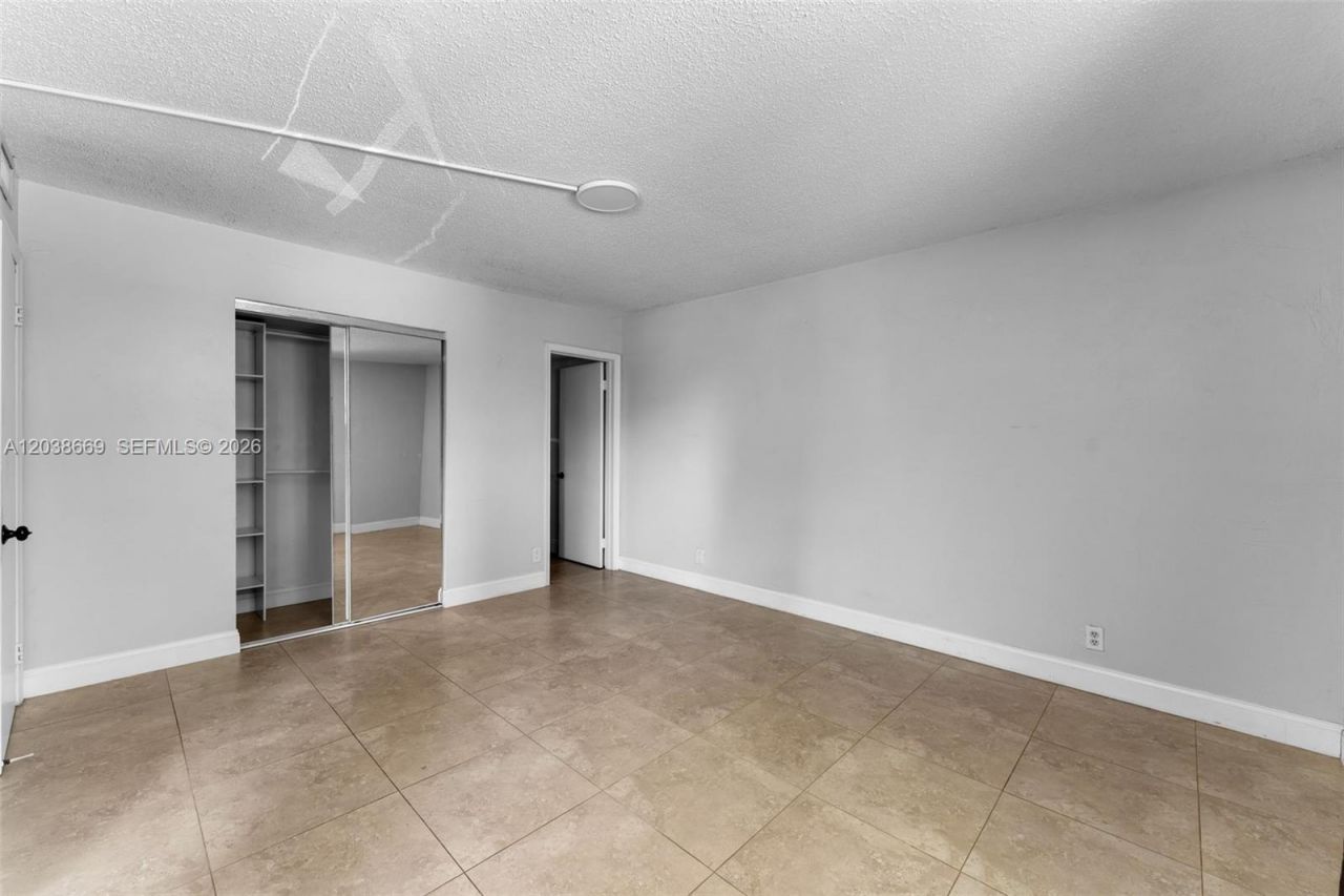 9001 SW 77th Ave , Unit C202, Miami, FL 33156 Photo