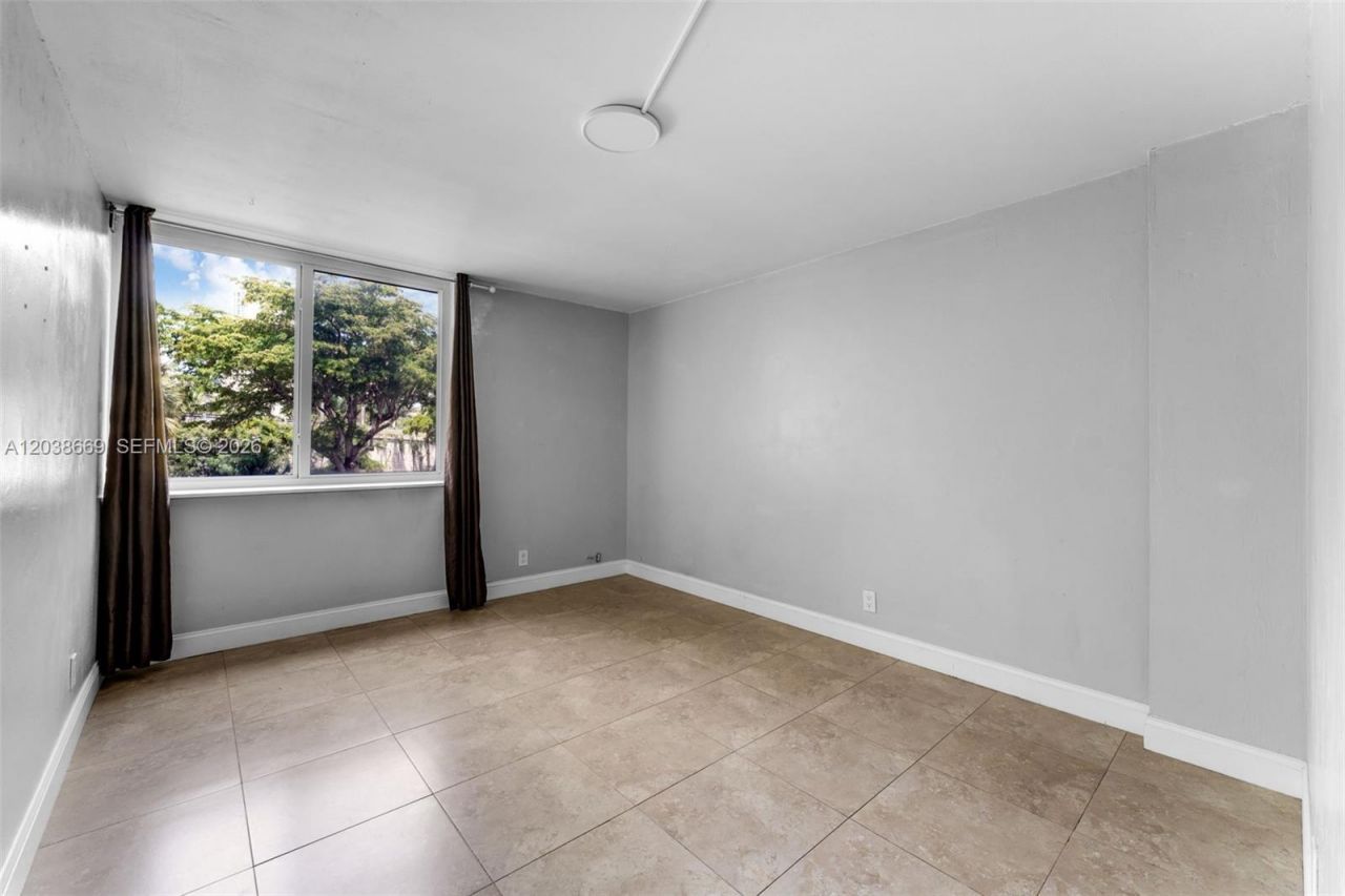 9001 SW 77th Ave , Unit C202, Miami, FL 33156 Photo