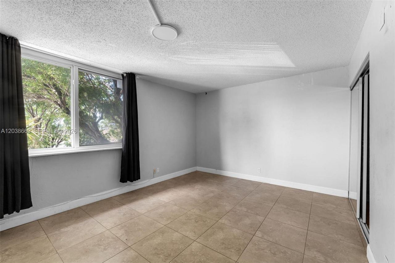 9001 SW 77th Ave , Unit C202, Miami, FL 33156 Photo