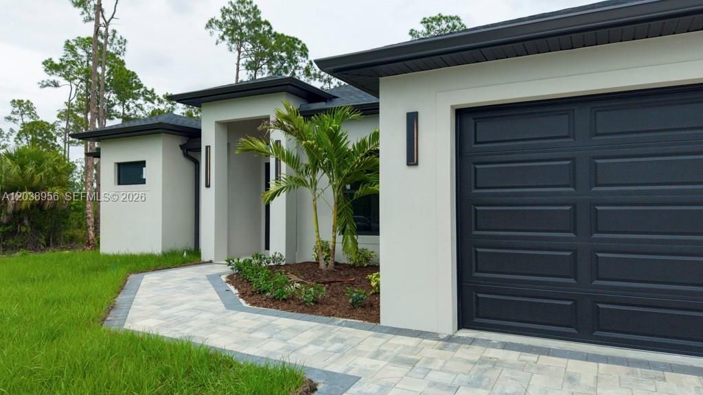 814 Calyton Ave , Lehigh Acres, FL 33972 Photo