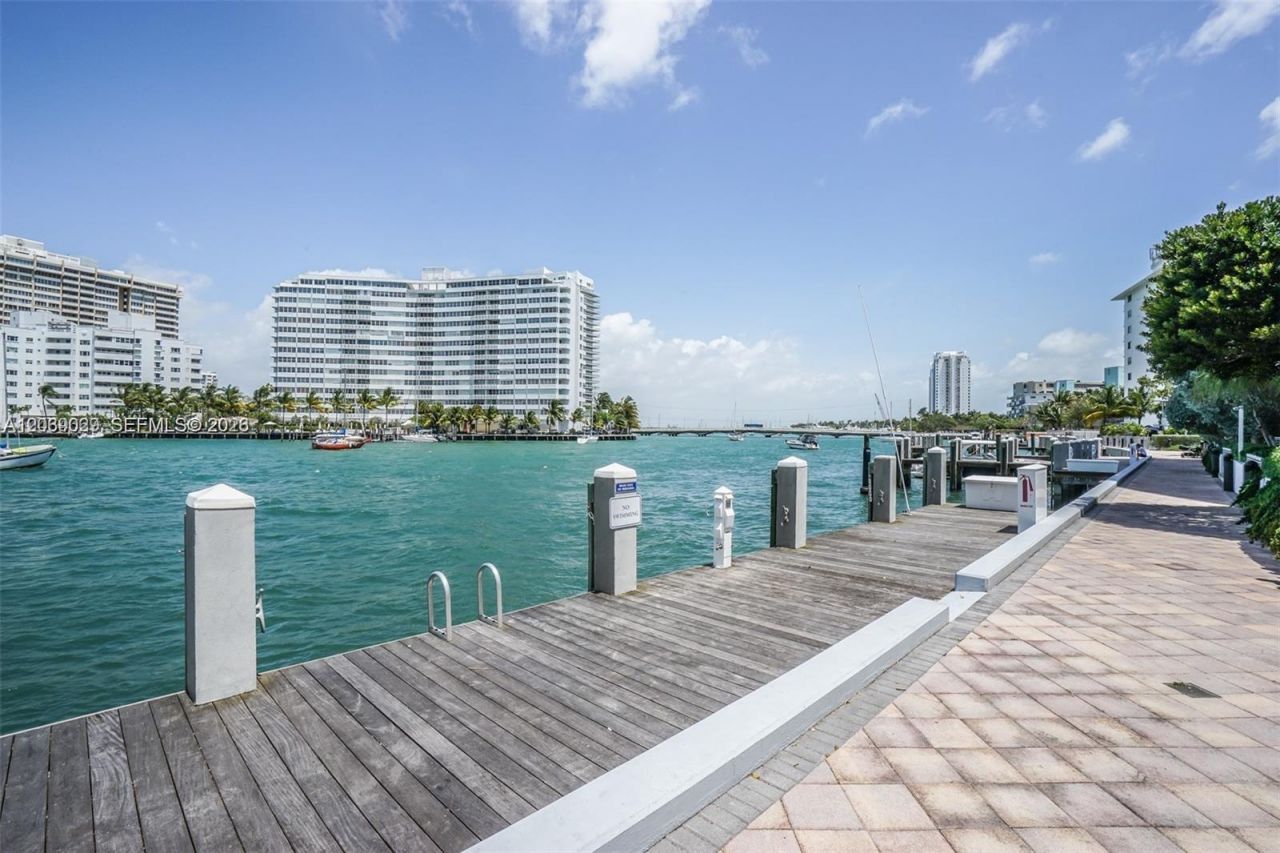 1445 16th St, Unit 1103, Miami Beach, FL 33139 Photo