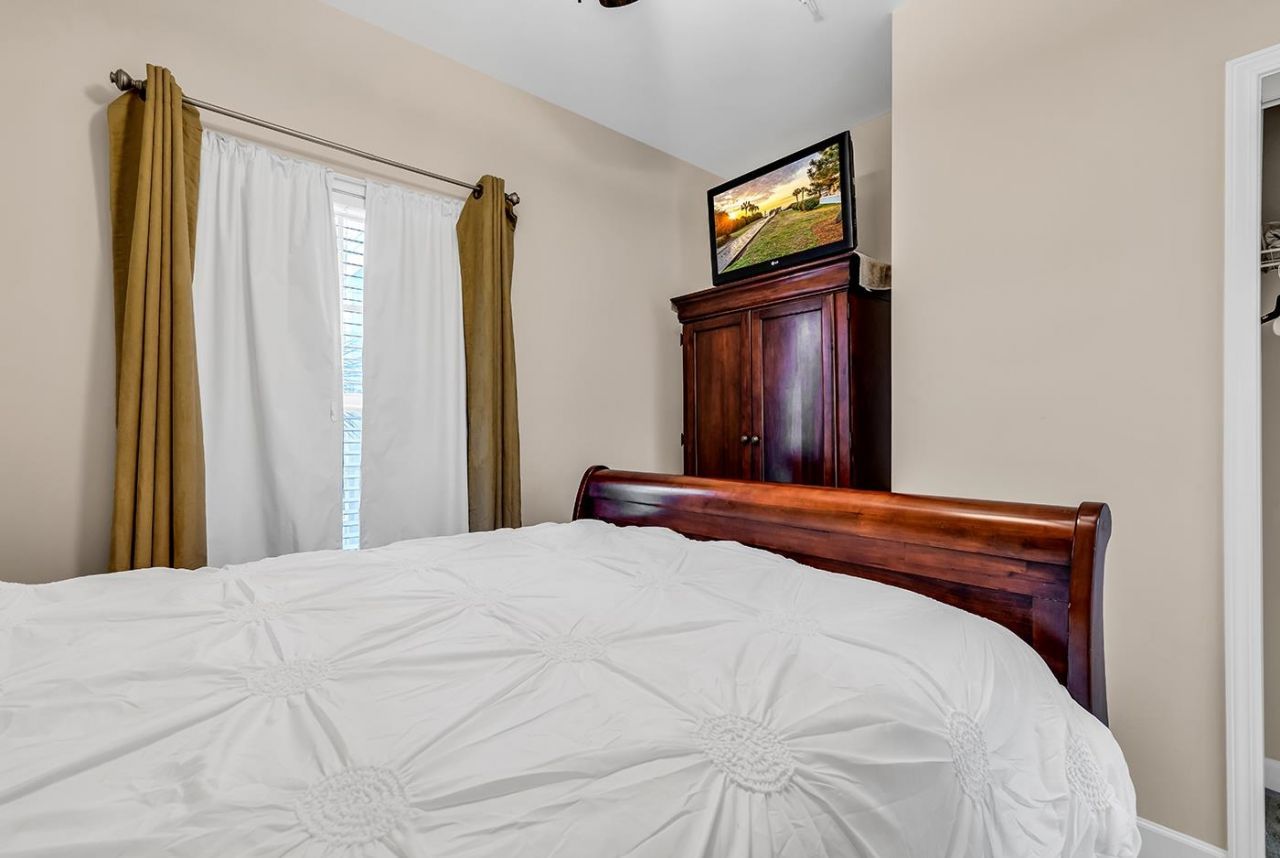 6253 Catalina Dr.  Photo 17