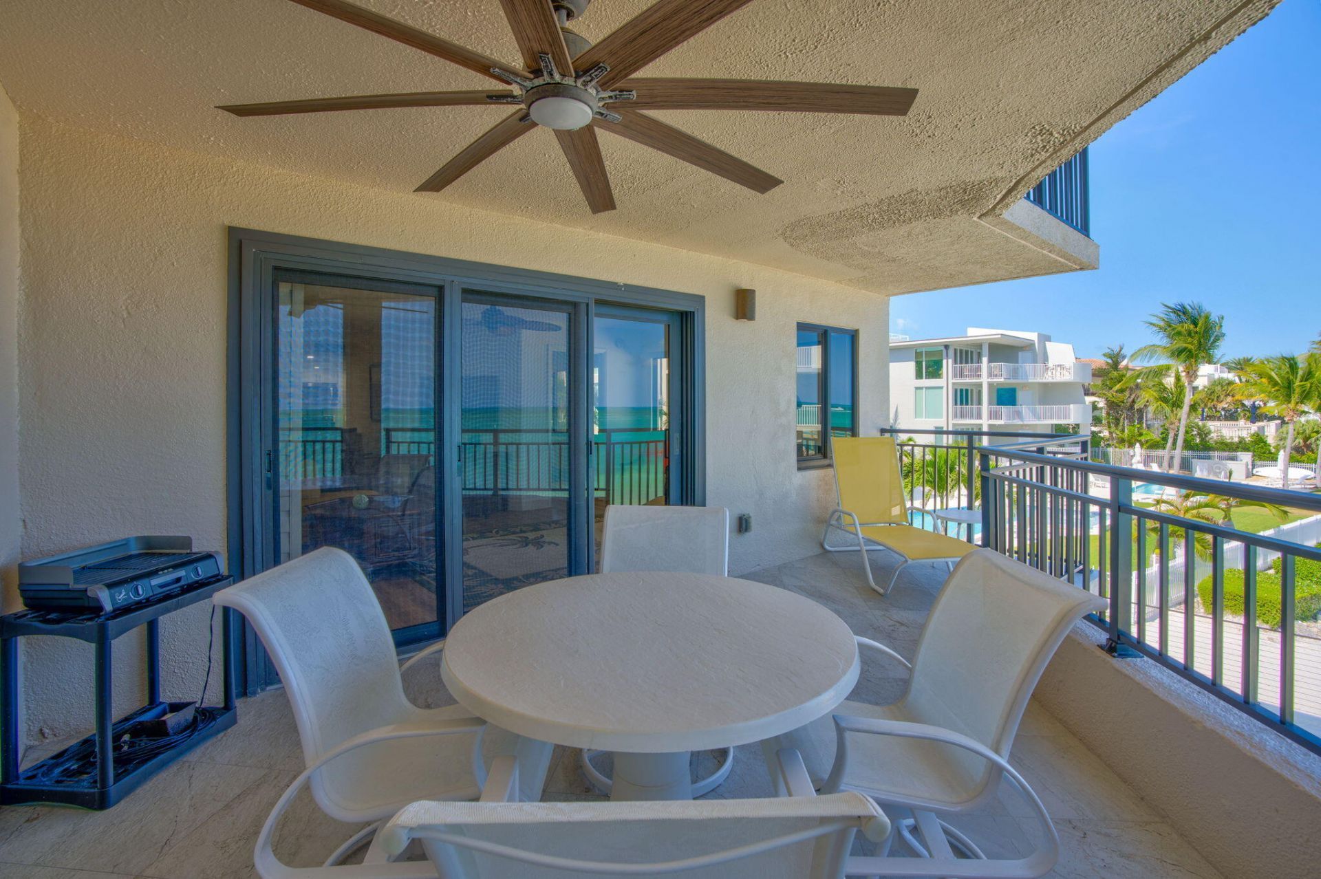 1001 W Ocean Drive, Unit 1-202, Key Colony, FL 33051 Photo