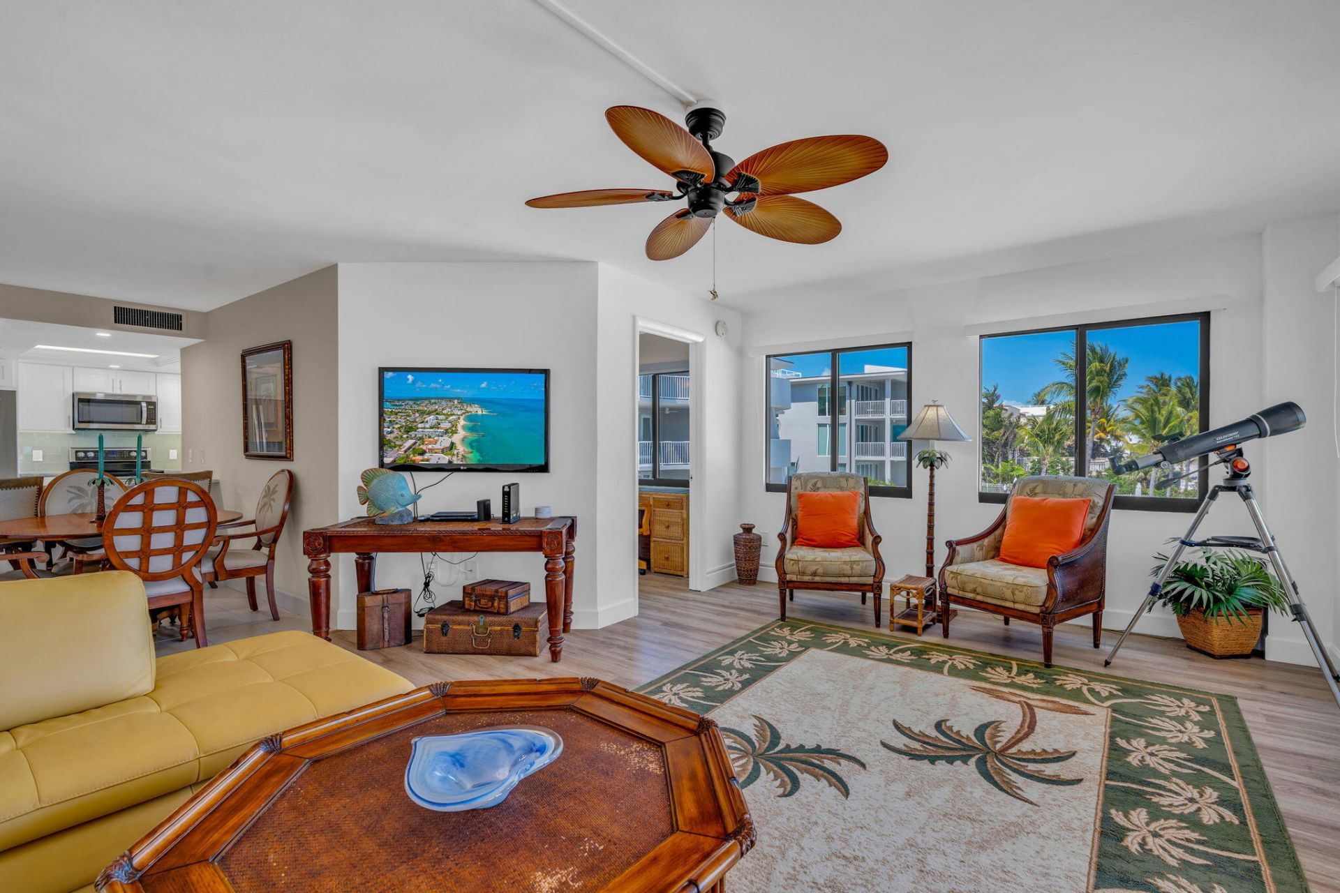 1001 W Ocean Drive, Unit 1-202, Key Colony, FL 33051 Photo