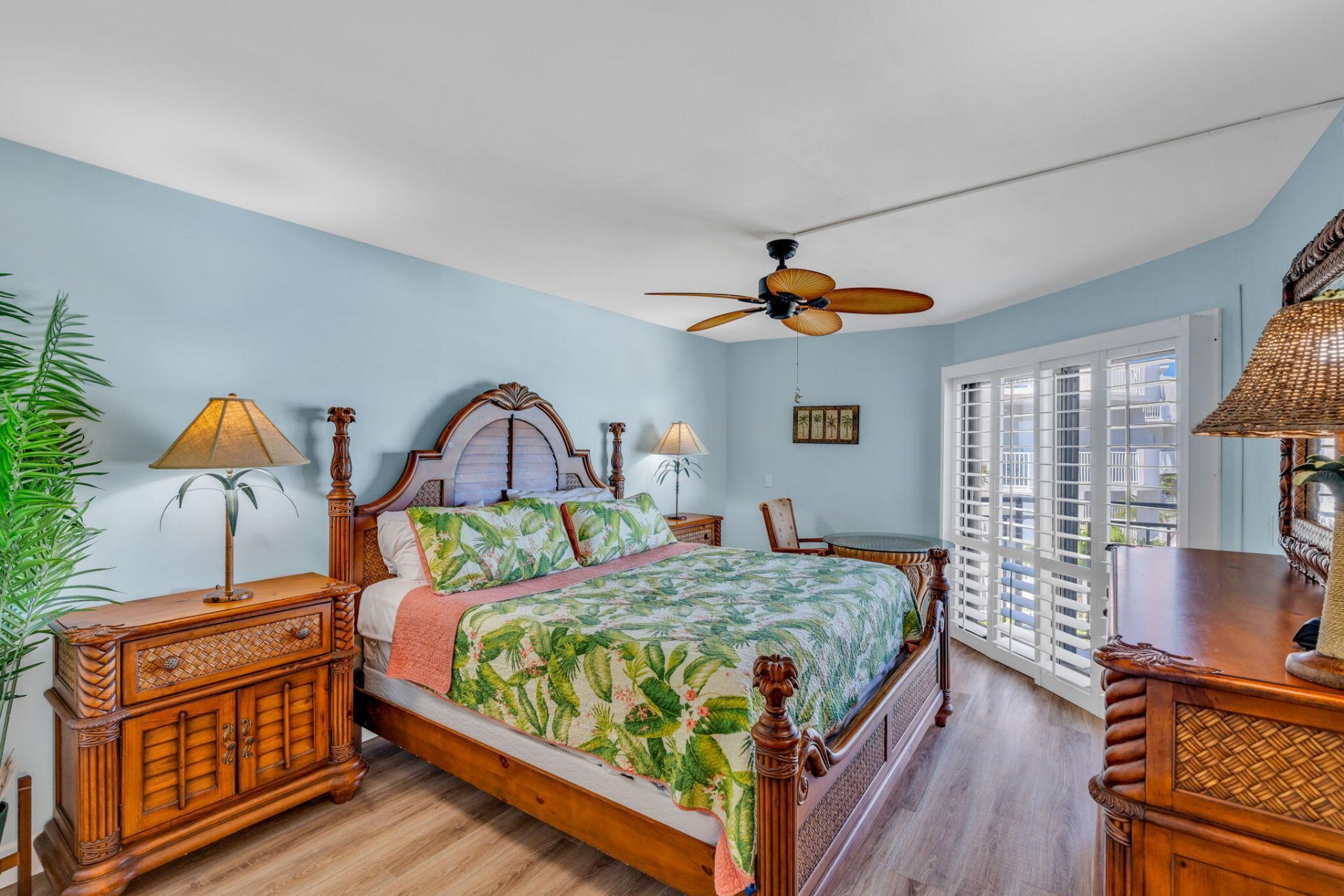 1001 W Ocean Drive, Unit 1-202, Key Colony, FL 33051 Photo