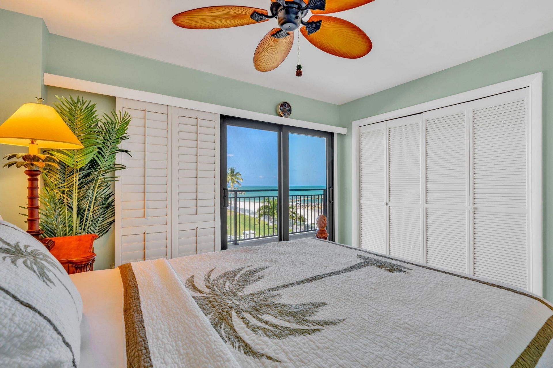 1001 W Ocean Drive, Unit 1-202, Key Colony, FL 33051 Photo