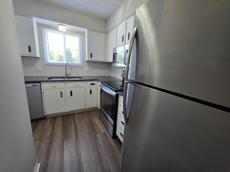 942 S Spring Road , Westerville, OH 43081 Photo 6