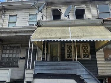 605 E CENTRE STREET, MAHANOY CITY, PA 17948
