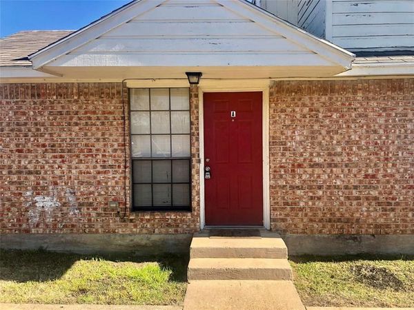 205 S Kenney Street, Unit A, Kennedale, TX 76060