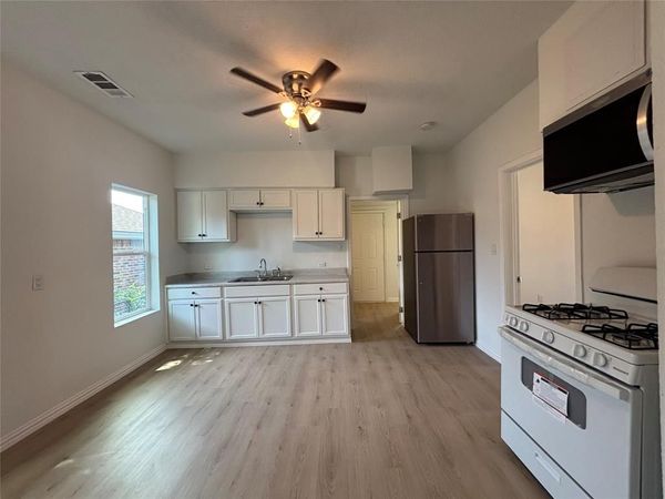 1815 Leath Street, Dallas, TX 75212