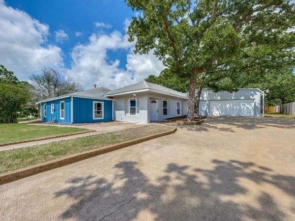 1023 Oak Drive , Denison, TX 75020