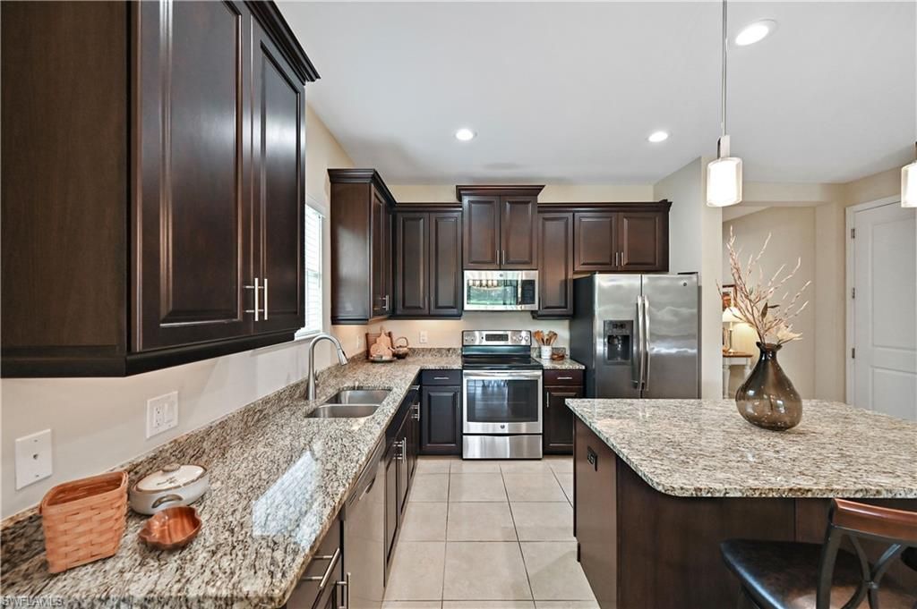 3571 Canopy Cir, Naples, FL 34120 Photo