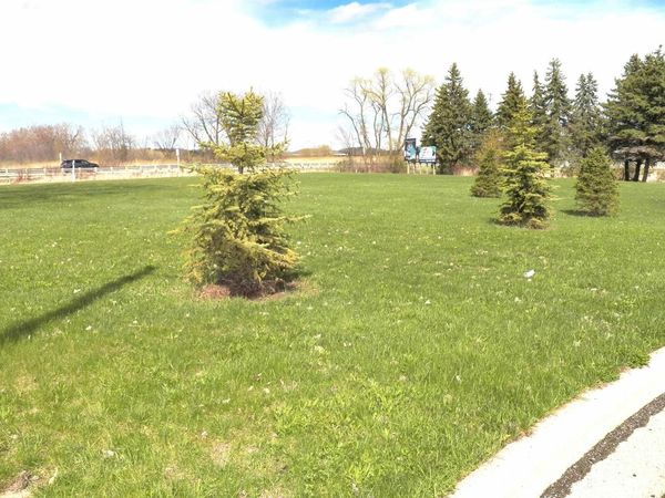 201 WEST HAVEN COURT, Luxemburg, WI 54217
