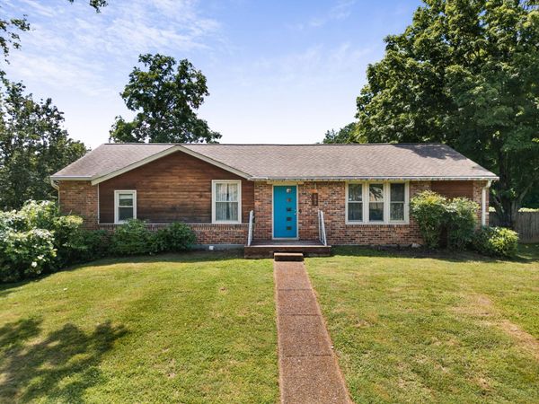 600 Elaine Dr , Nashville, TN 37211