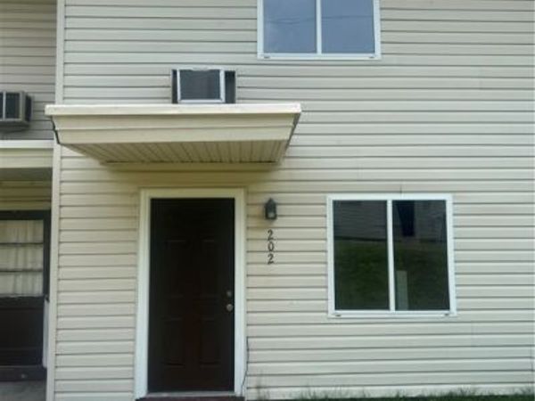 202 Monticello Drive , Hopewell, VA 23860