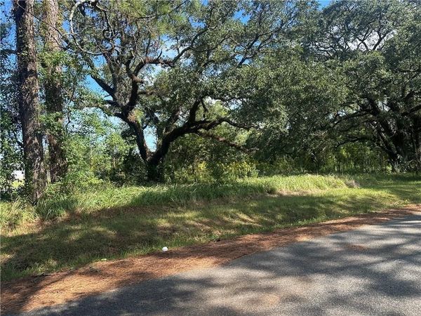 8916 Alba Street W, Bayou La Batre, AL 36509