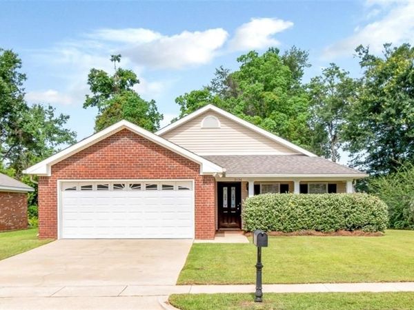 2136 Spring Grove Court, Mobile, AL 36695