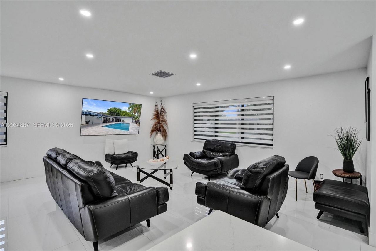 14021 Cypress Ct, Miami Lakes, FL 33014 Photo
