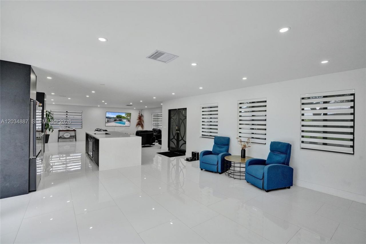 14021 Cypress Ct, Miami Lakes, FL 33014 Photo