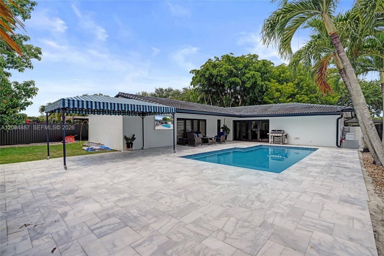 14021 Cypress Ct, Miami Lakes, FL 33014 Photo