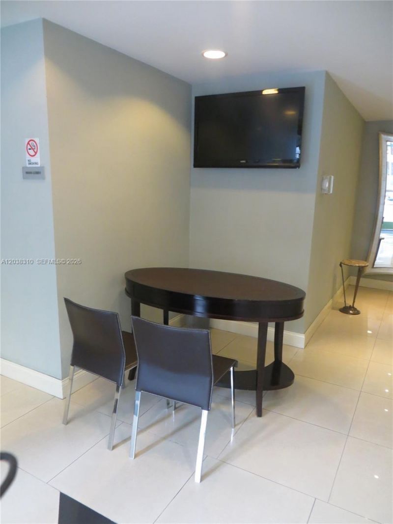 111 E Flagler St , Unit 503, Miami, FL 33131 Photo