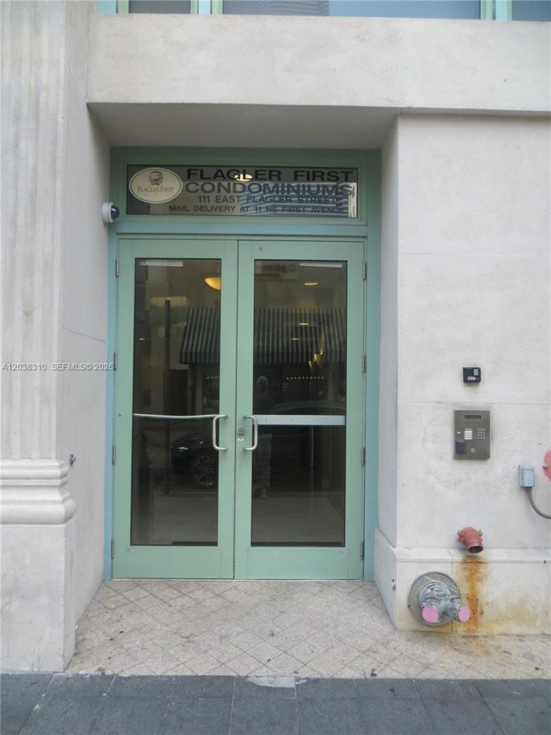 111 E Flagler St , Unit 503, Miami, FL 33131 Photo