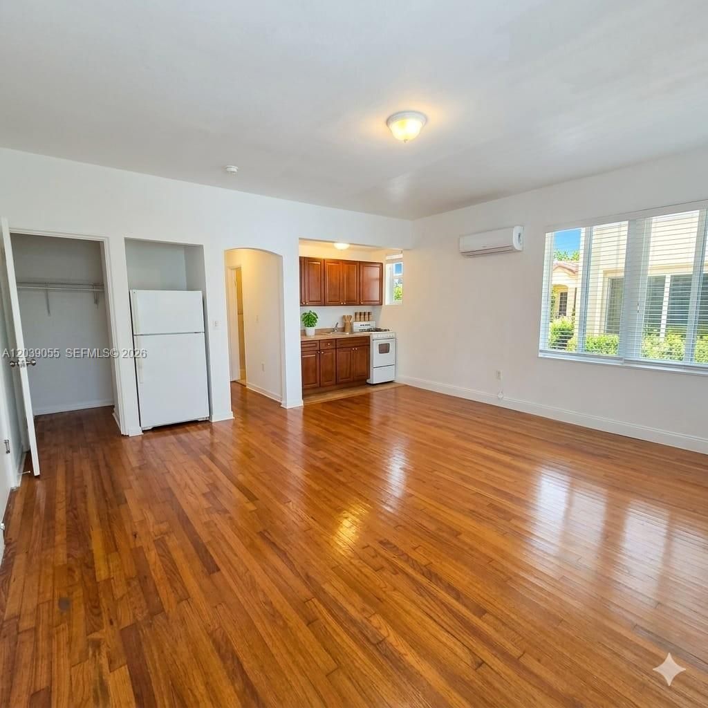 7936 Harding Ave , Unit 5, Miami Beach, FL 33141 Photo