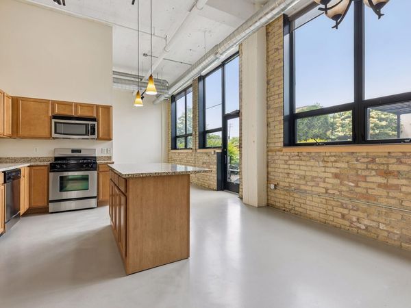 1701 Madison Street NE, Unit 101, Minneapolis, MN 55413