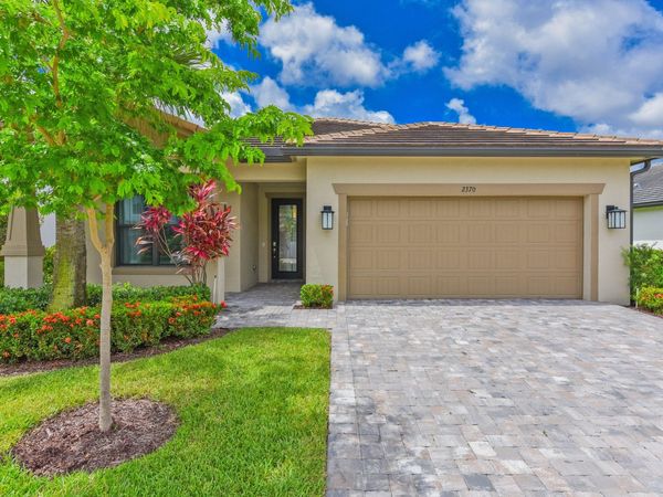 2370 Rollingwood Court, Oakland Park, FL 33309