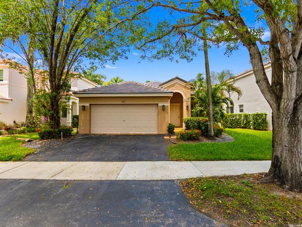 1071 Bluewood Terrace, Weston, FL 33327