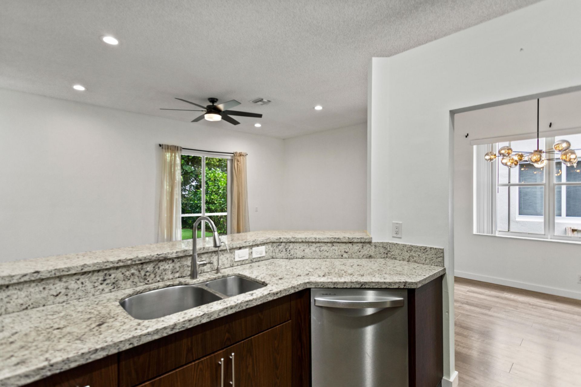 1071 Bluewood Terrace, Weston, FL 33327 Photo