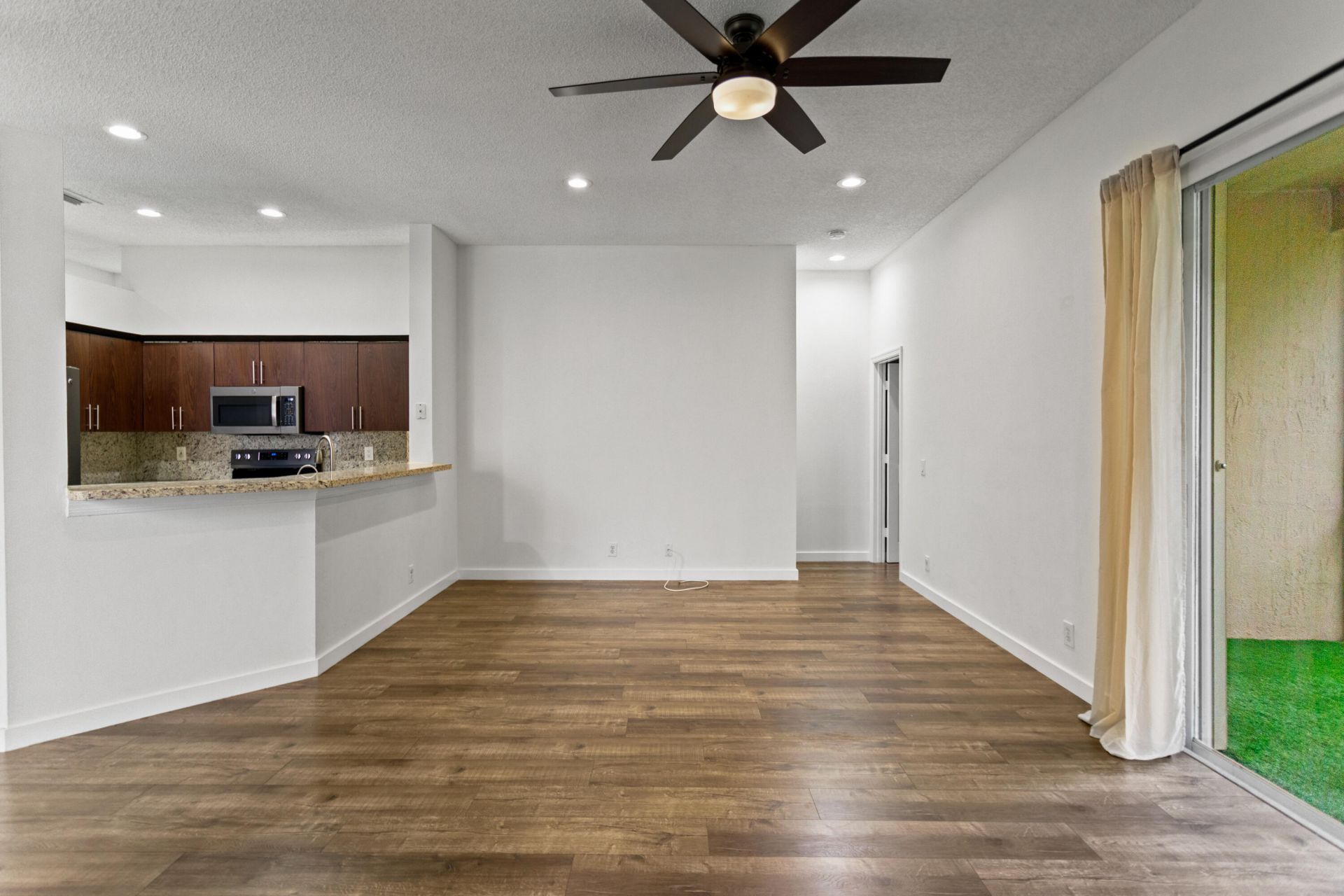 1071 Bluewood Terrace, Weston, FL 33327 Photo