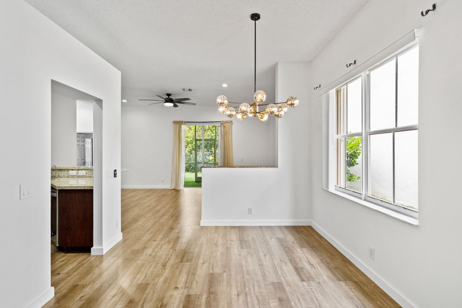 1071 Bluewood Terrace, Weston, FL 33327 Photo