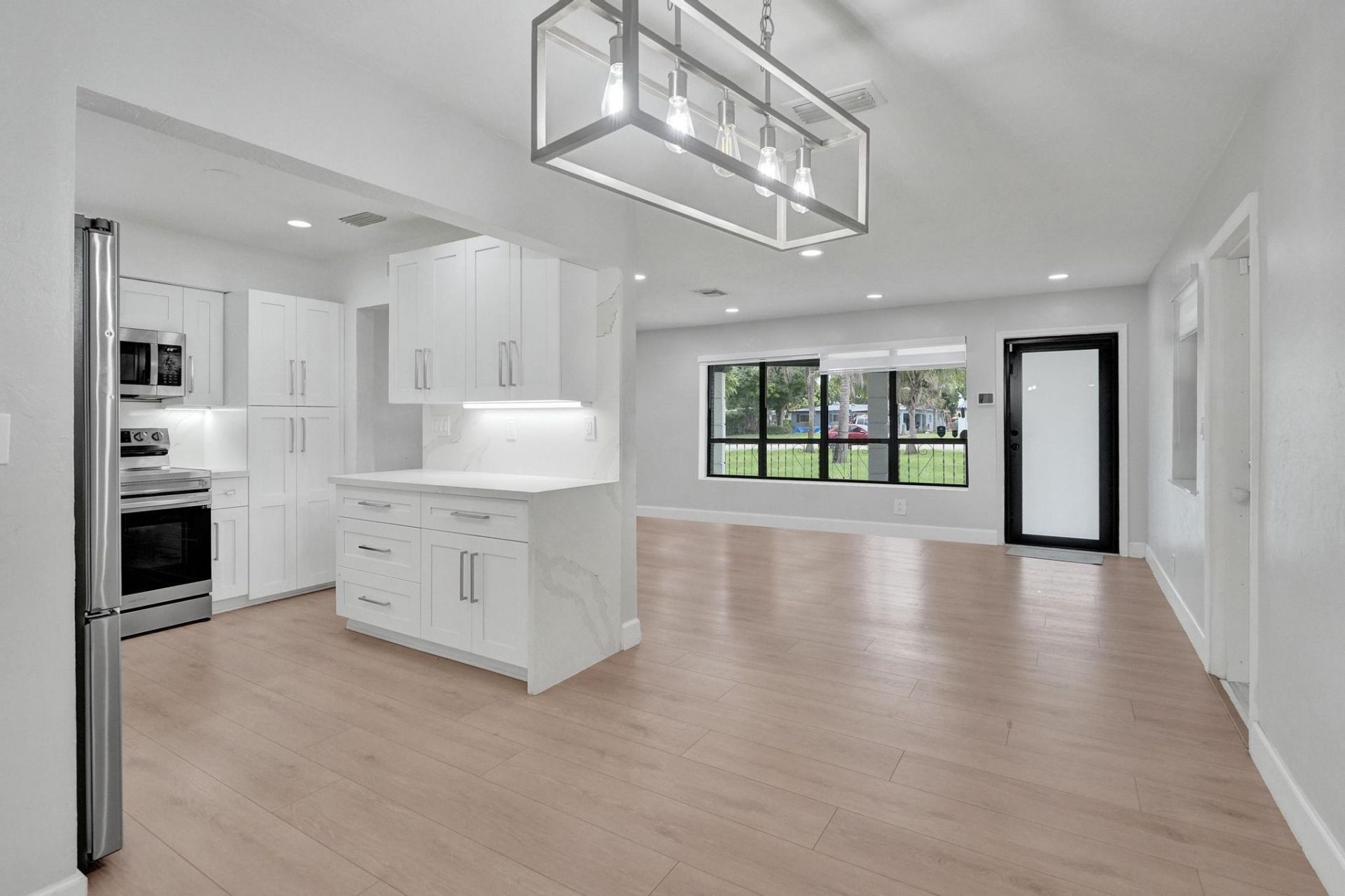 1054 Wyoming Avenue, Fort Lauderdale, FL 33312 Photo