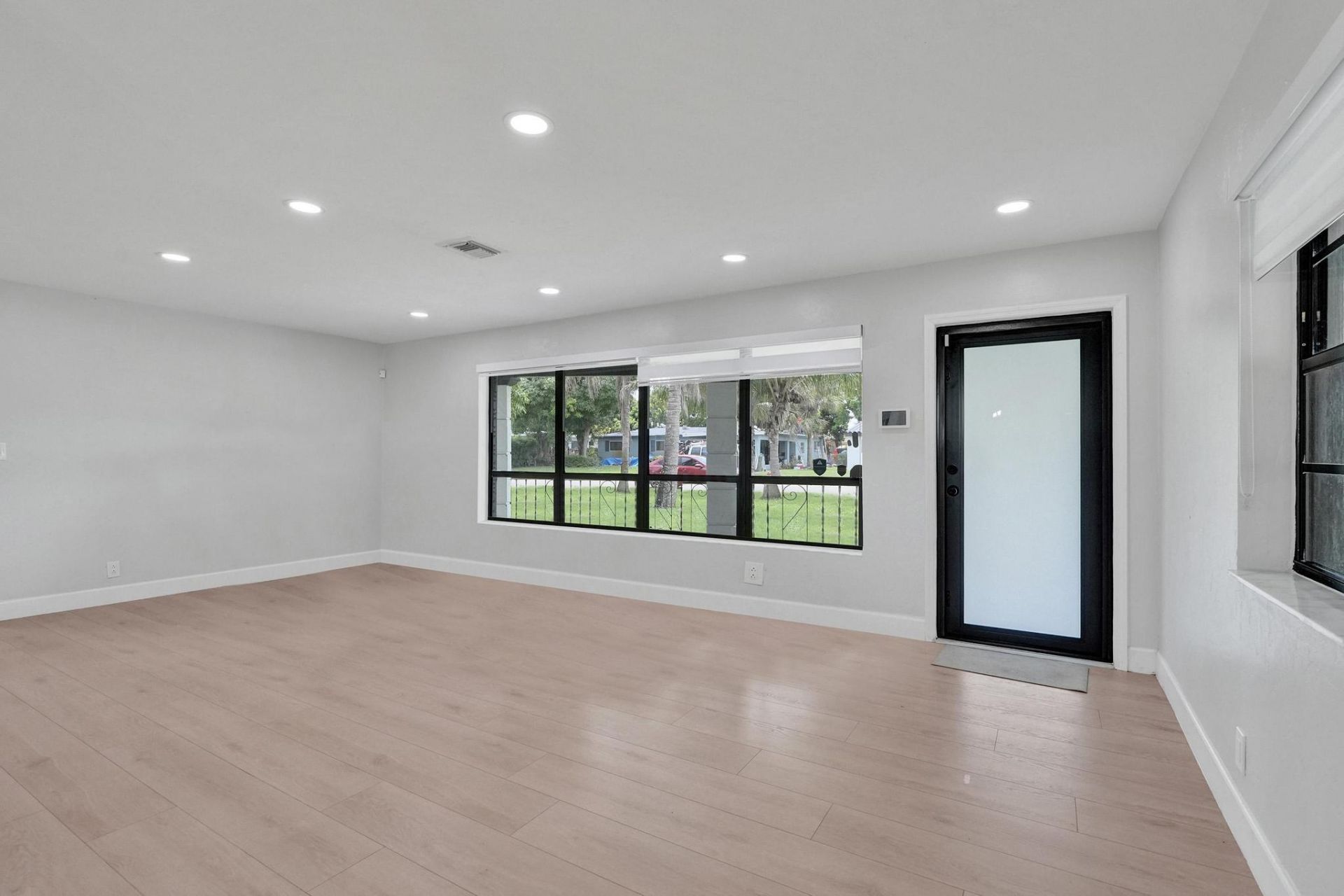 1054 Wyoming Avenue, Fort Lauderdale, FL 33312 Photo