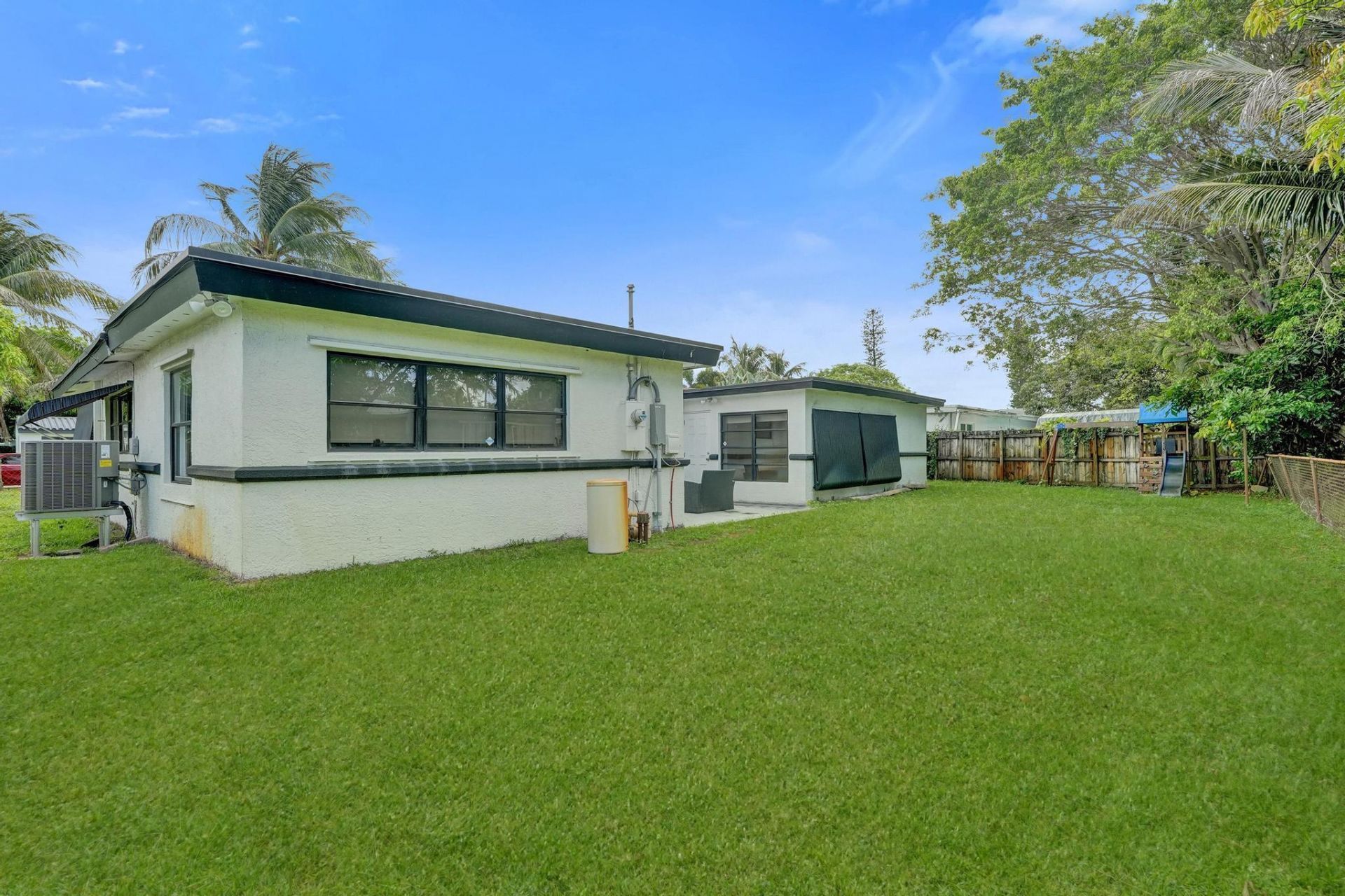 1054 Wyoming Avenue, Fort Lauderdale, FL 33312 Photo