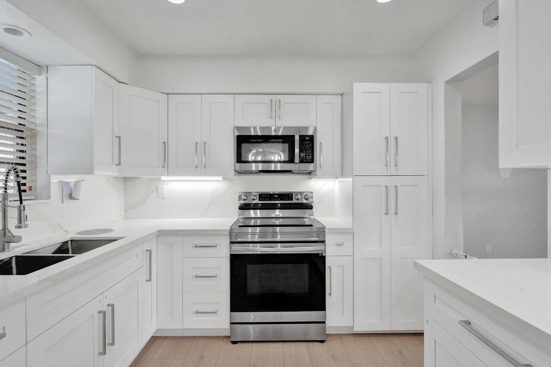 1054 Wyoming Avenue, Fort Lauderdale, FL 33312 Photo