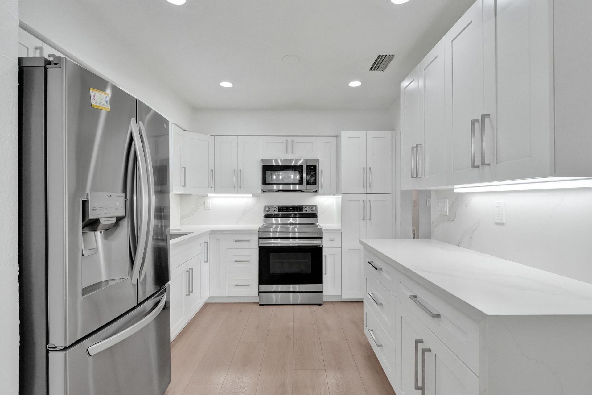 1054 Wyoming Avenue, Fort Lauderdale, FL 33312 Photo