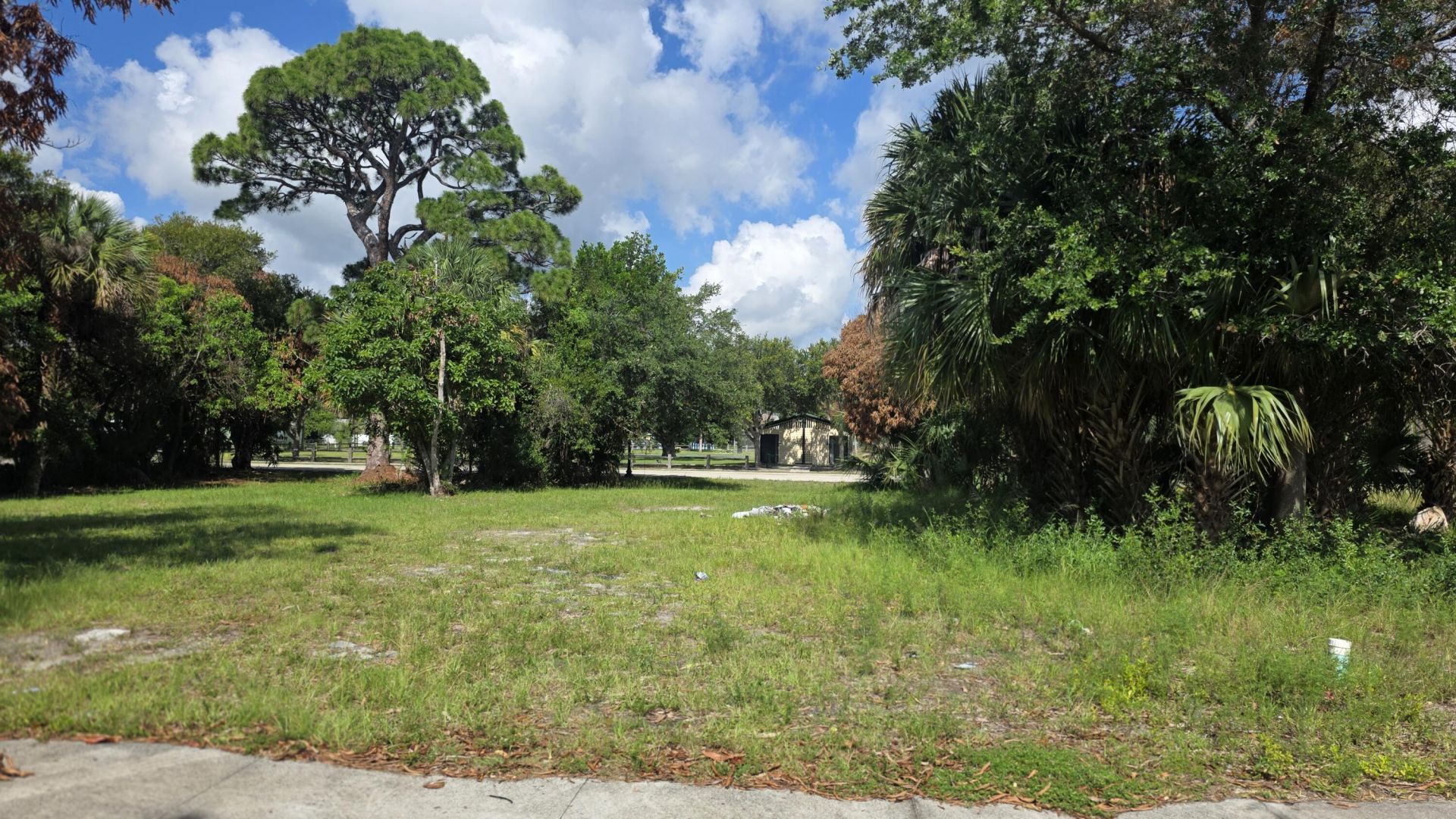 407 Dundas Court, Fort Pierce, FL 34950 Photo