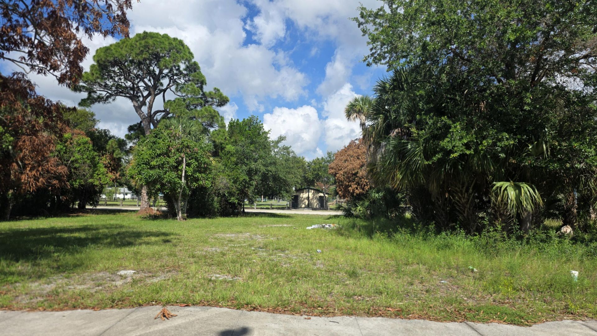 407 Dundas Court, Fort Pierce, FL 34950 Photo