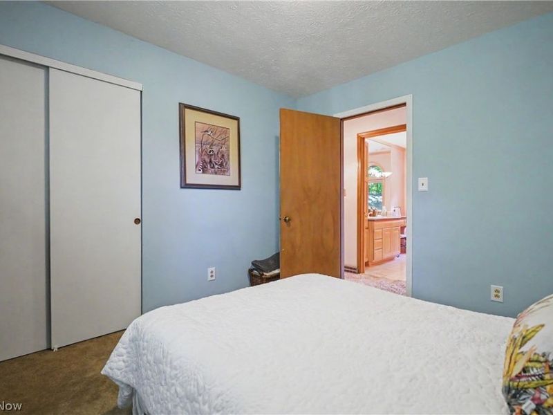 2216 N Medina Line Road , Akron, OH 44333 Photo 21
